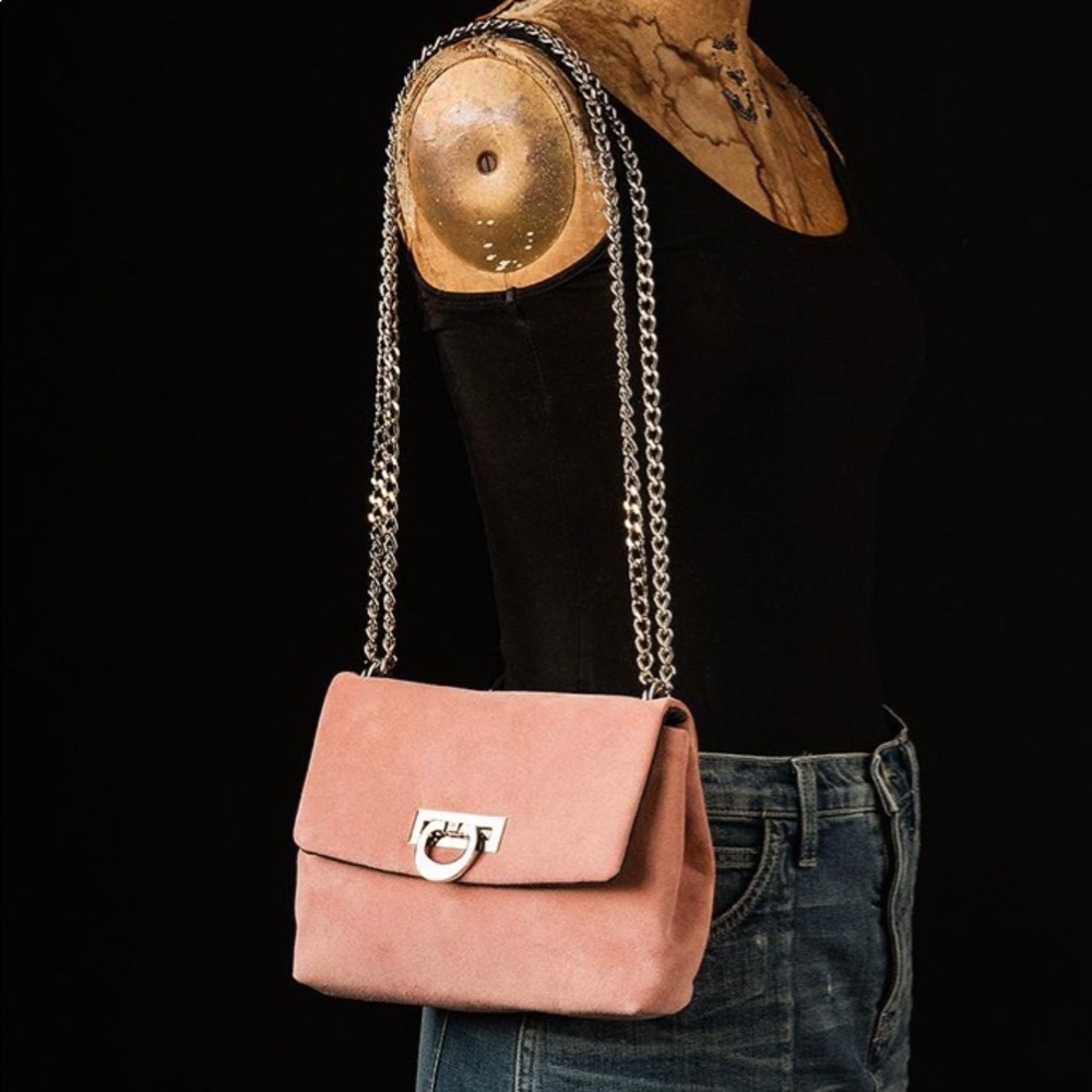 Pink suede shoulder bag - Picture 2 of 2